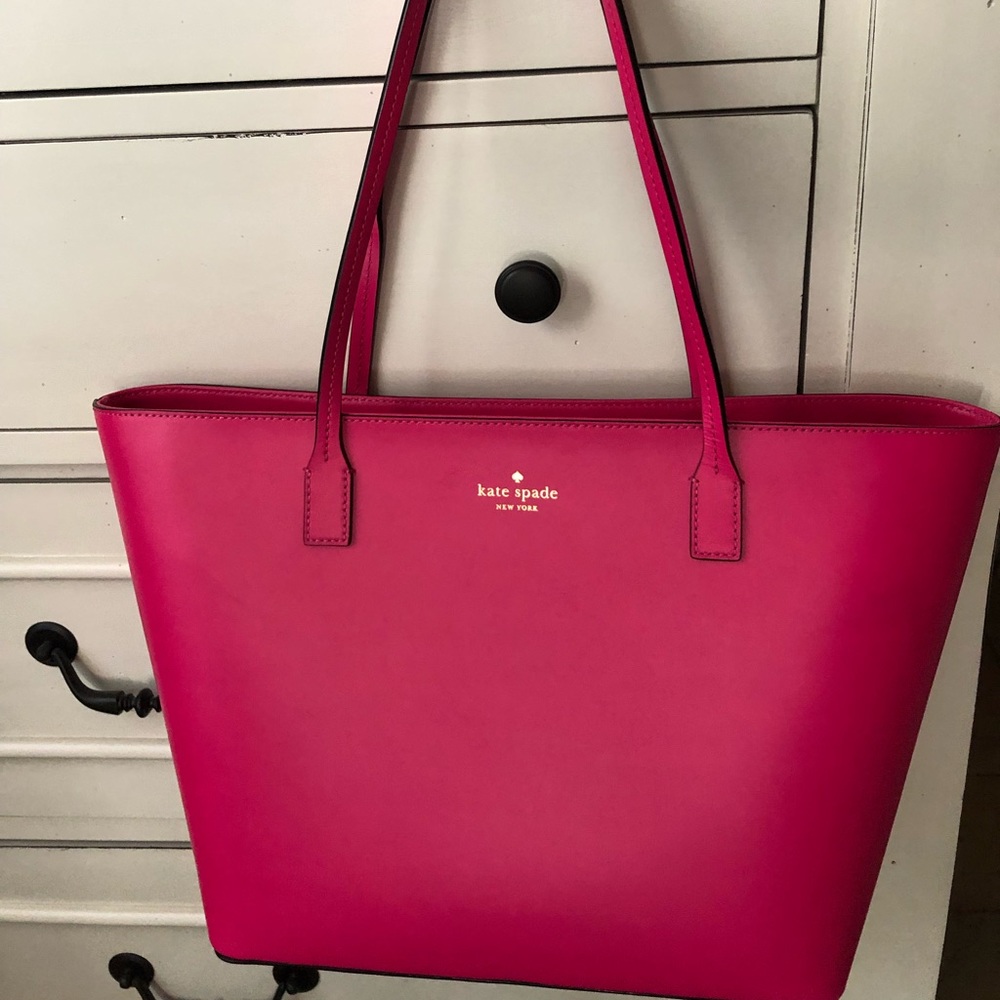 Kate spade pink tote with wristlet strap